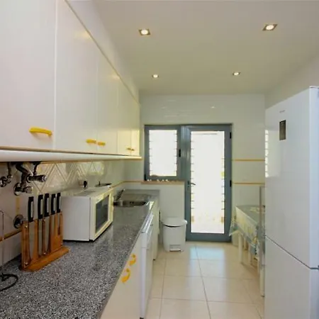 Vila Nova Ii Apartment Armacao de Pera